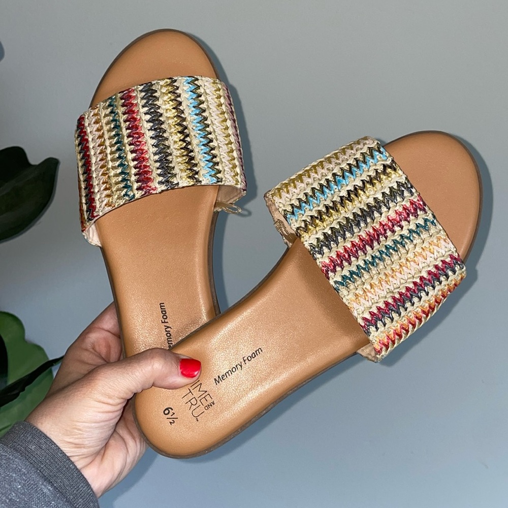 NEW Time and Tru Memory Foam Sandals 6.5